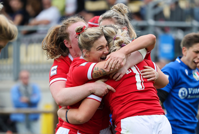 Merched tim Rygbi Cymru